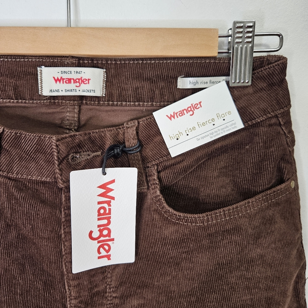 Wrangler Women's Brown Flare Jeans - Picture 4 of 8